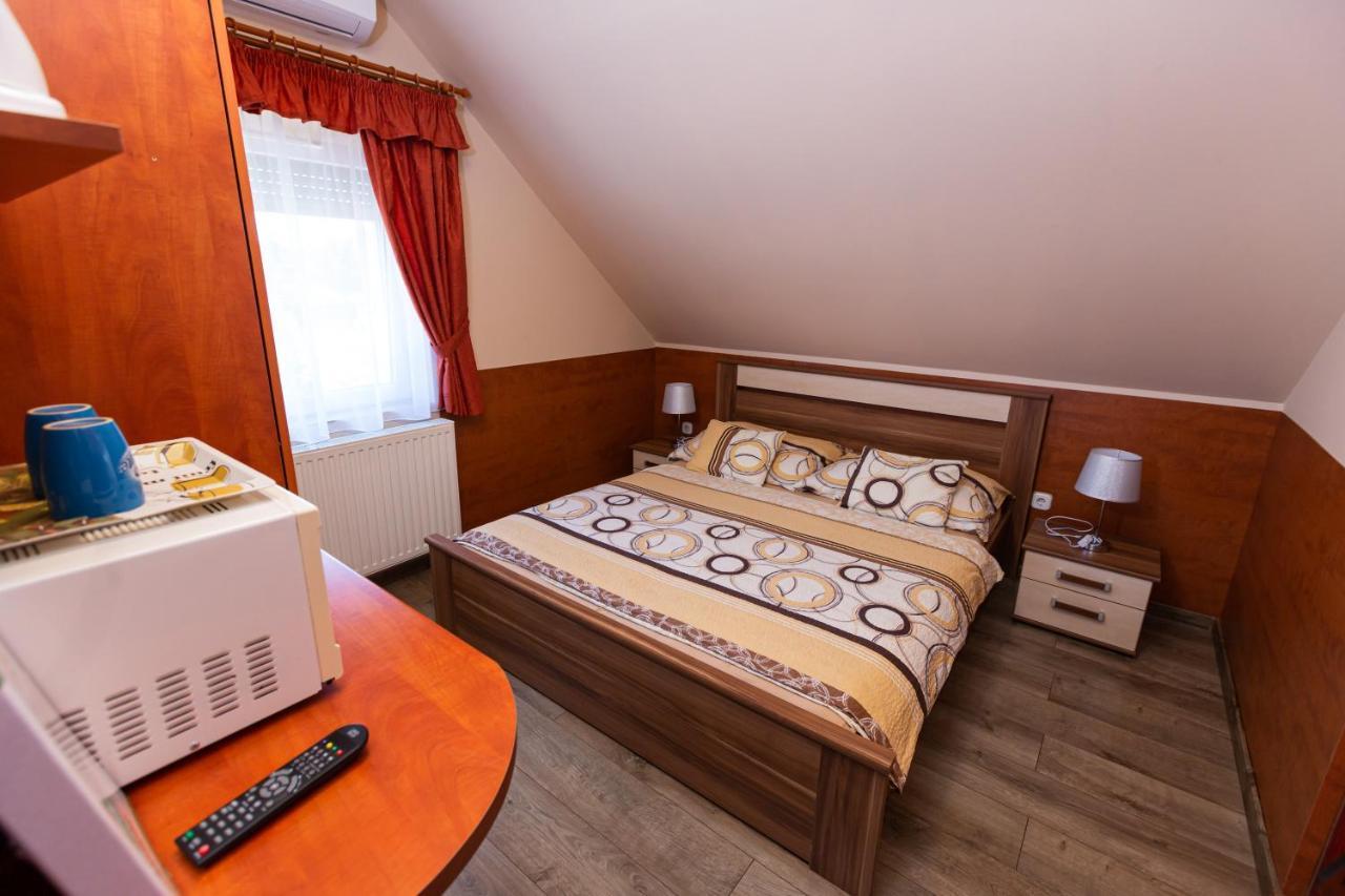 Erika Vendeghaz Hotel Eger Luaran gambar
