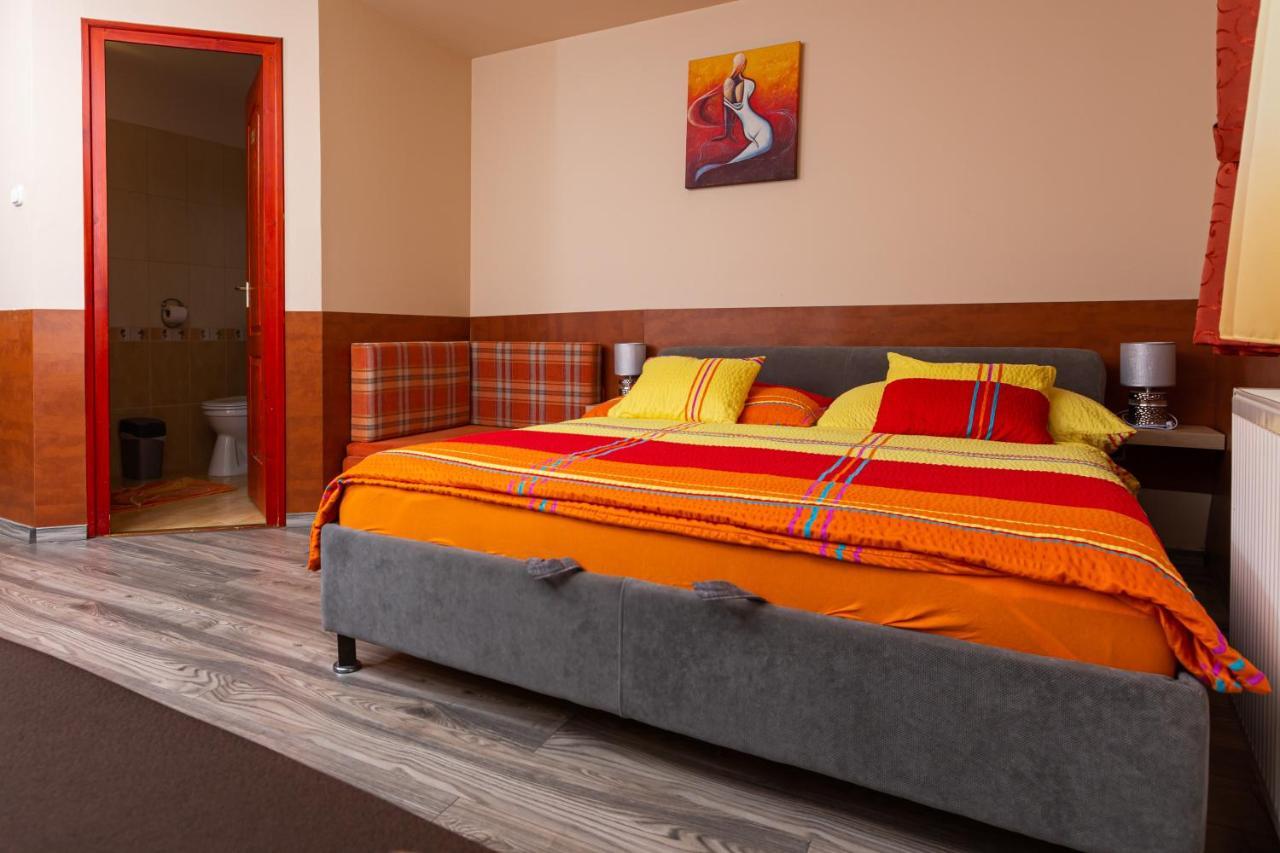 Erika Vendeghaz Hotel Eger Luaran gambar