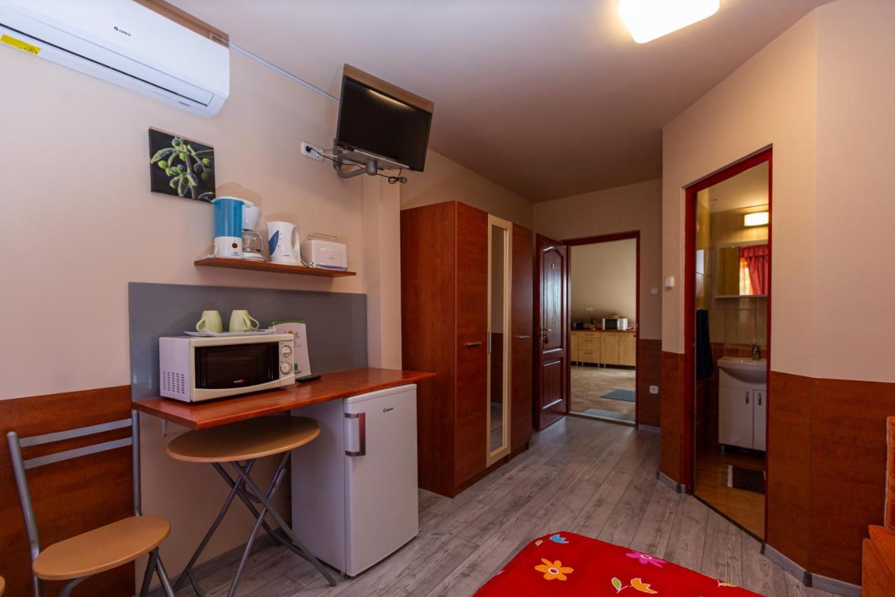 Erika Vendeghaz Hotel Eger Luaran gambar