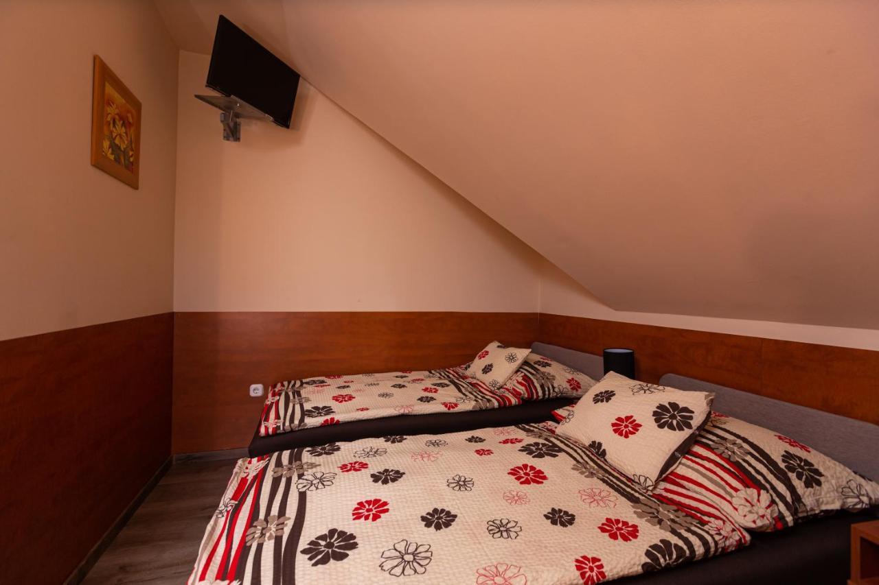 Erika Vendeghaz Hotel Eger Luaran gambar