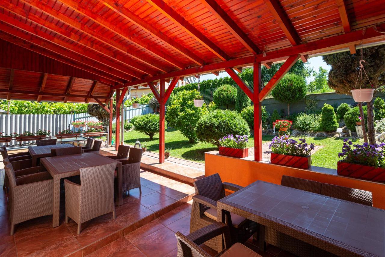 Erika Vendeghaz Hotel Eger Luaran gambar